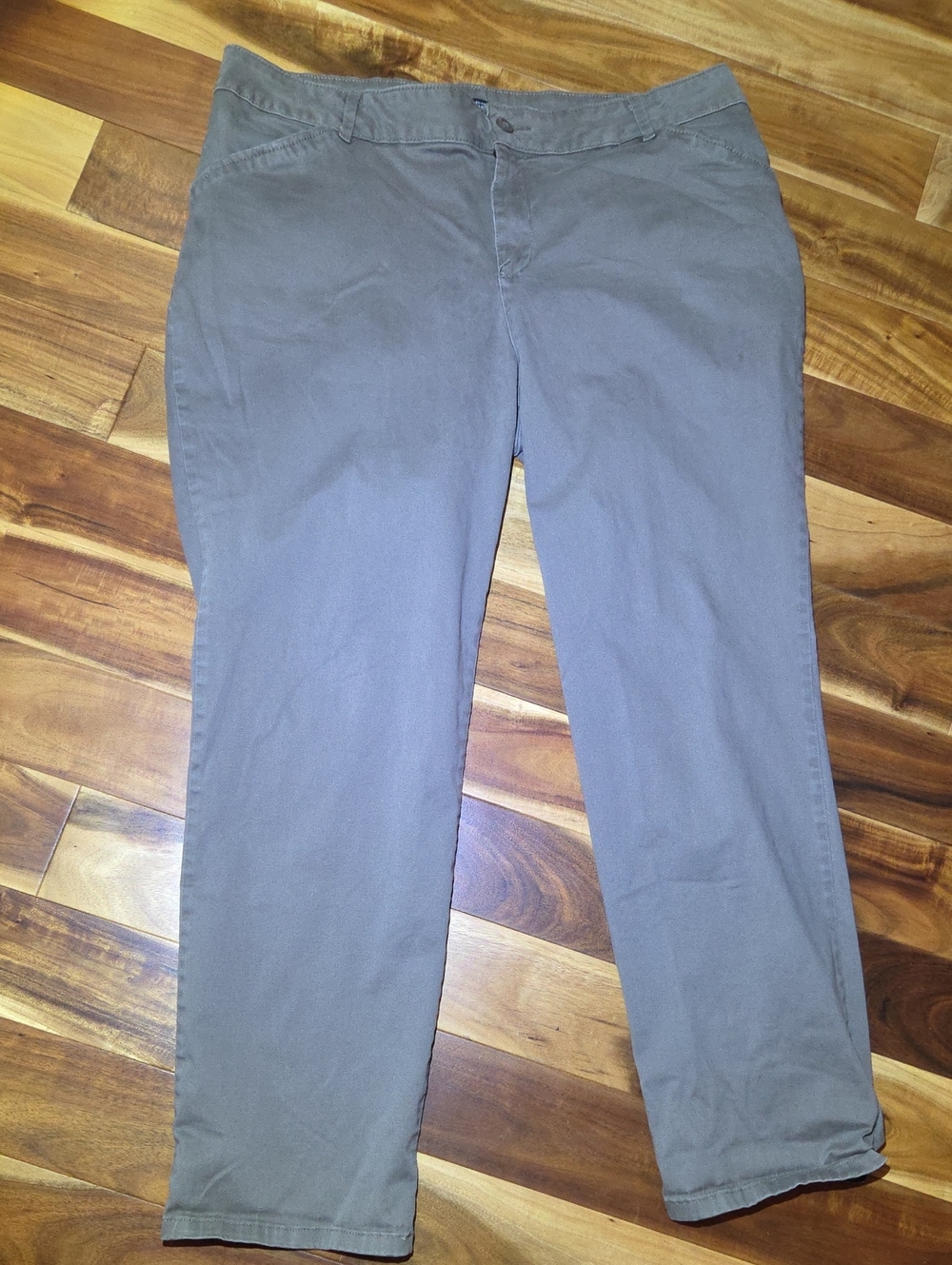 Lee Petite Women's Chinos in Taupe